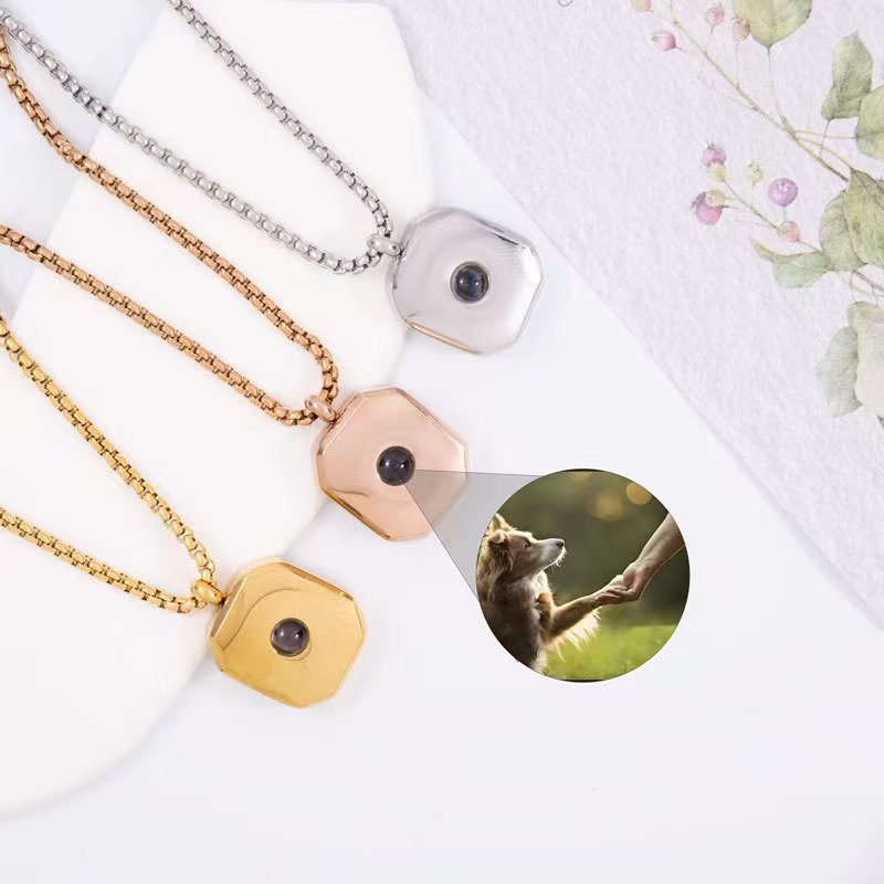Photo projection pendant necklace