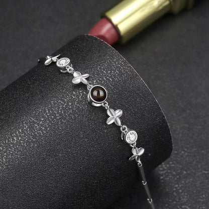 Photo projection four-leaf clover bracelet