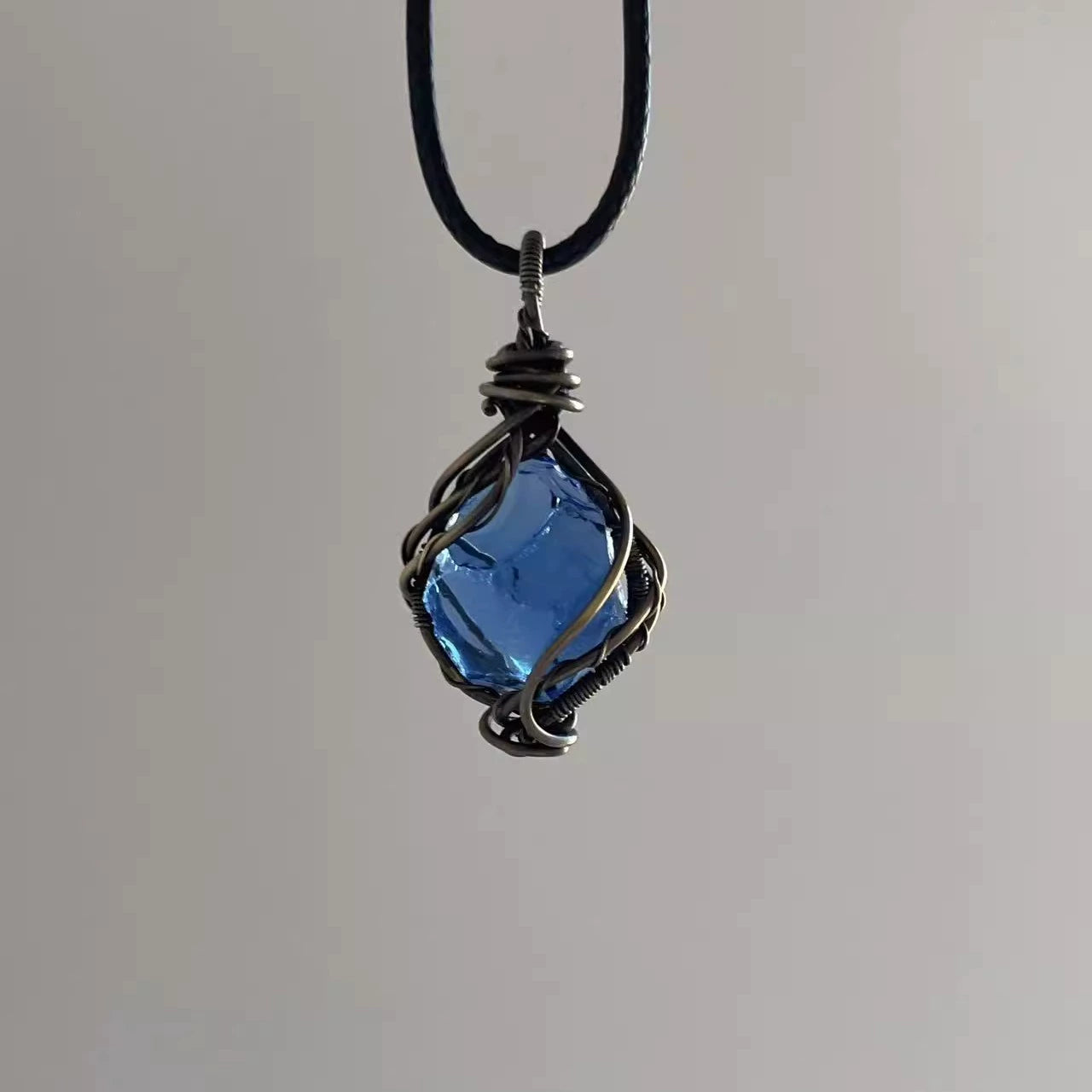Wrapped blue protein crystal pendant necklace exquisite ornaments