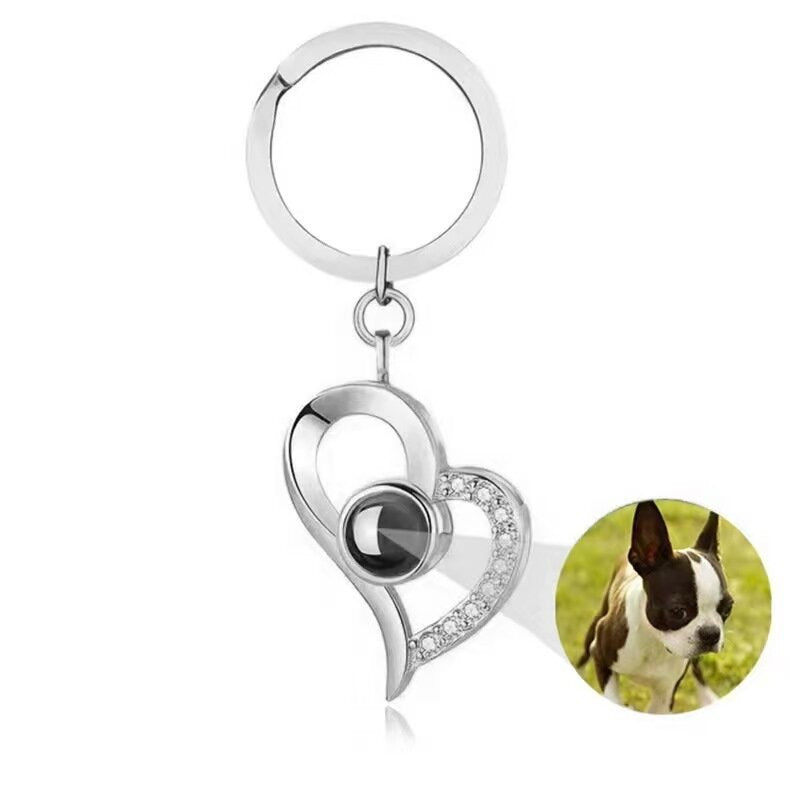 Collar con colgante de corazón con proyección de fotos