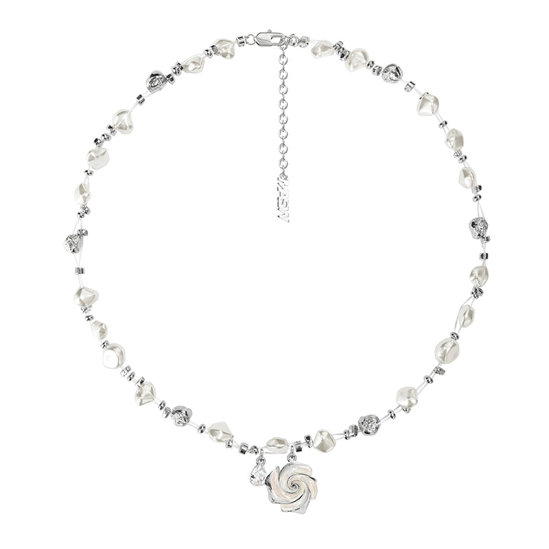 Rose flower pearl necklace