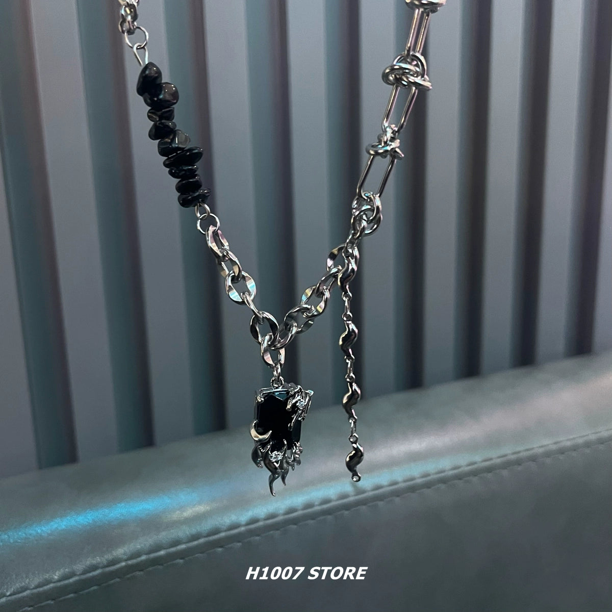 New Chinese style black gemstone beaded clothing necklace