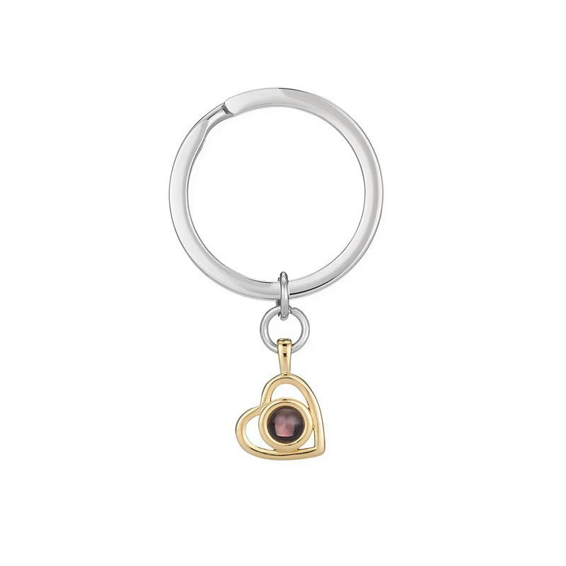 Collar de corazón con proyección de fotos