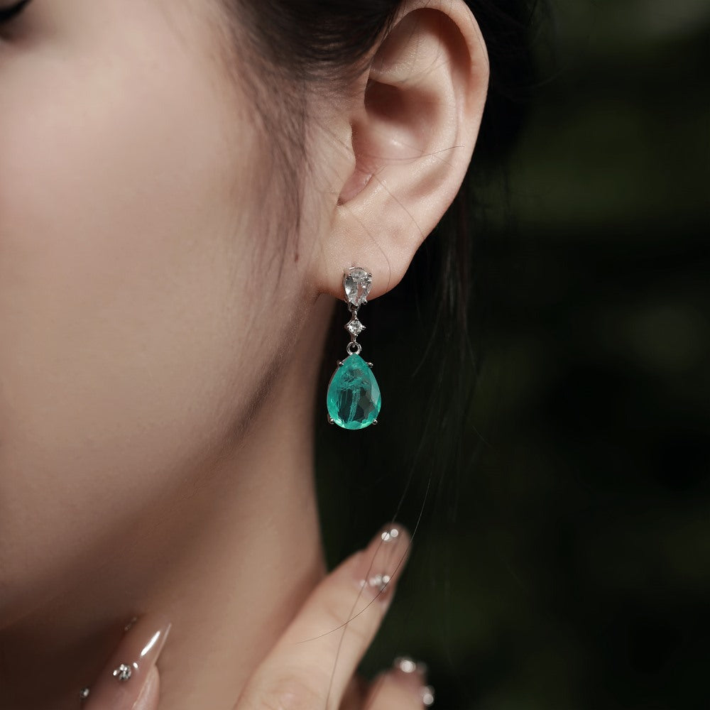 Elegant green teardrop earrings - jewelryweilin
