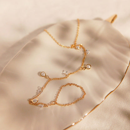 Zirconia finger bracelet