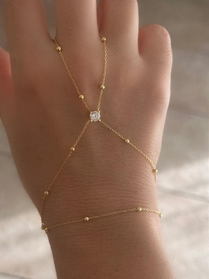 Zircon Four-Leaf Clover Colored Diamond Finger Necklace