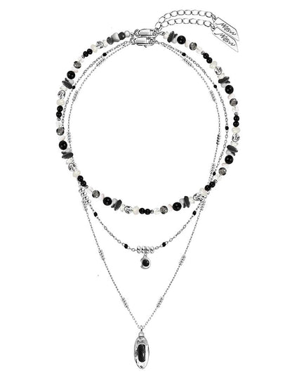 Black stone pendant bead necklace