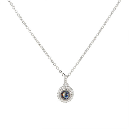 Collar con proyección de fotos