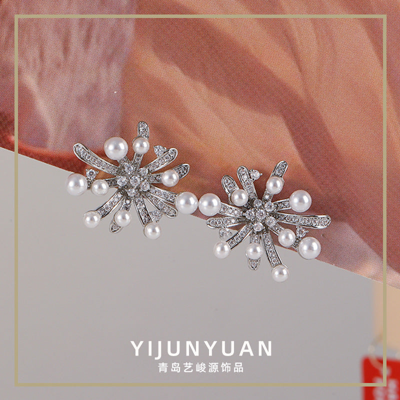 Retro fashion personality pearl snowflake earrings - jewelryweilin