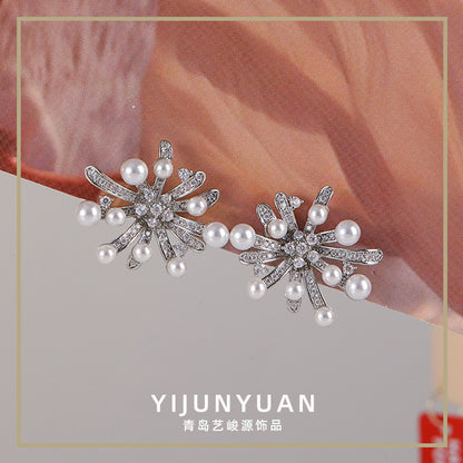 Retro fashion personality pearl snowflake earrings - jewelryweilin