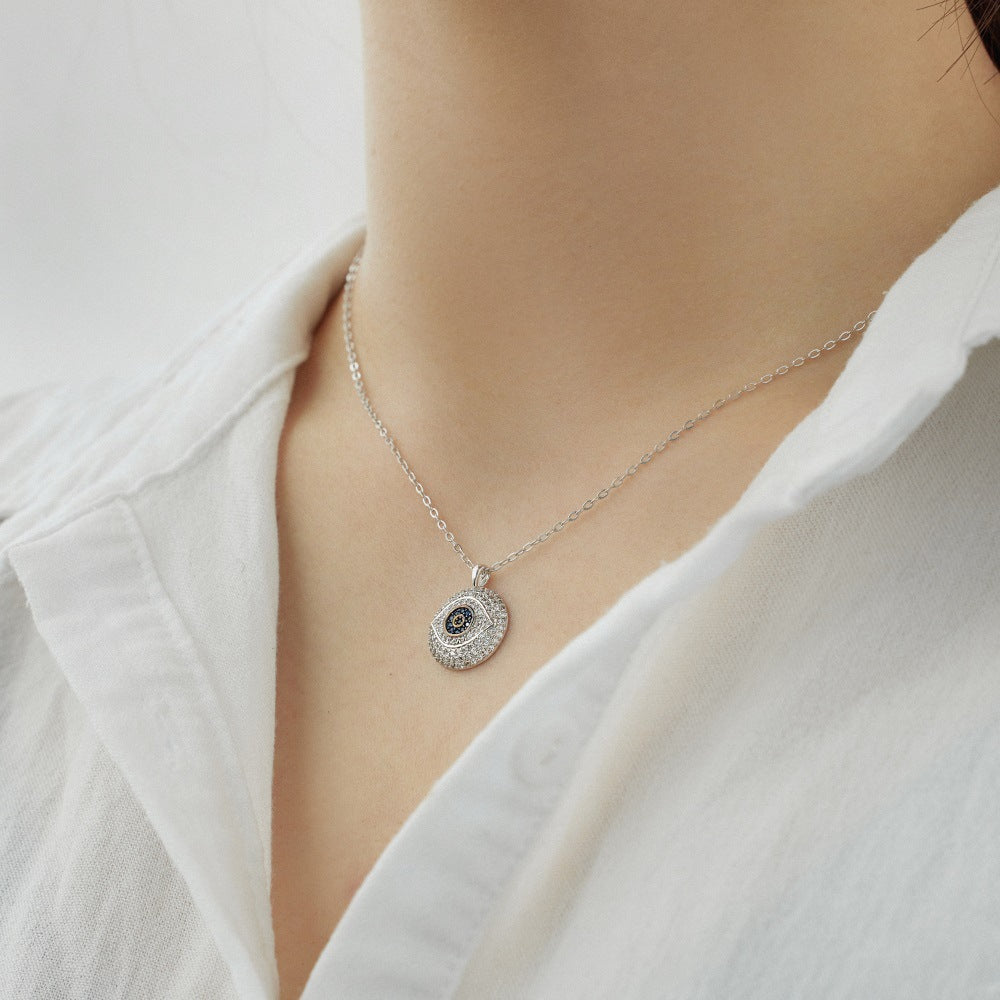 Simple and stylish personality round devil eye necklace - jewelryweilin