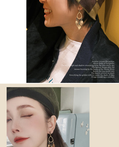 Ancient-style gold earrings