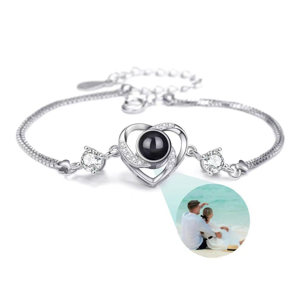 Heart-shaped zirconia photo projection bracelet