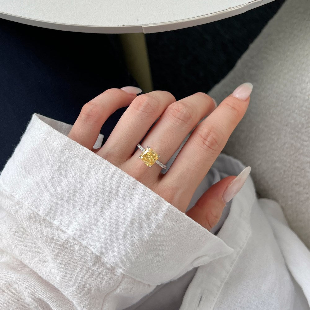 Classic and fashionable ice flower cut zircon ring - jewelryweilin