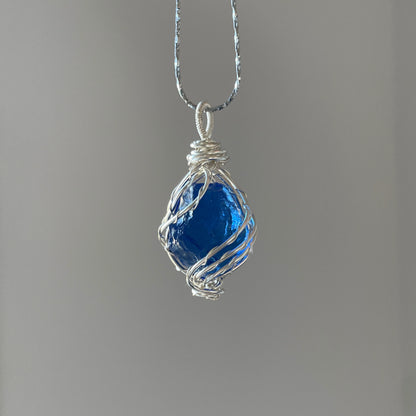 Wrapped blue protein crystal pendant necklace exquisite ornaments
