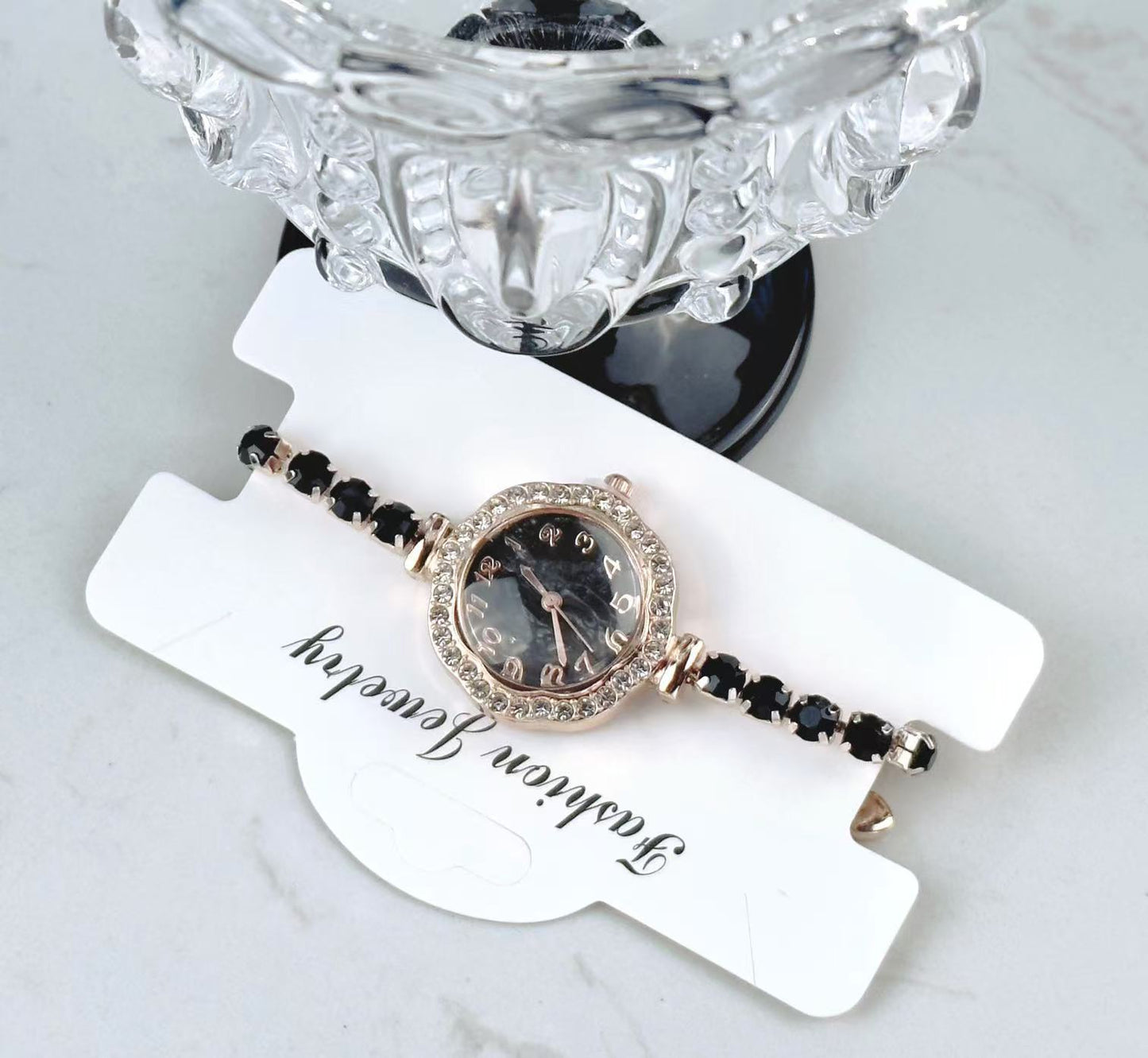 Luxury flower-shaped ladies watch