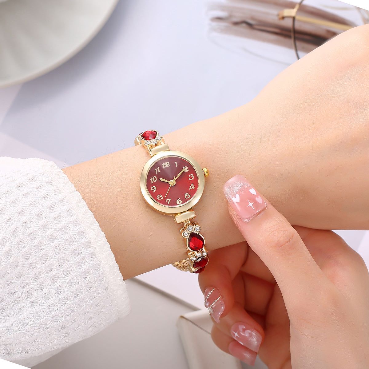 Women's teardrop zircon bracelet