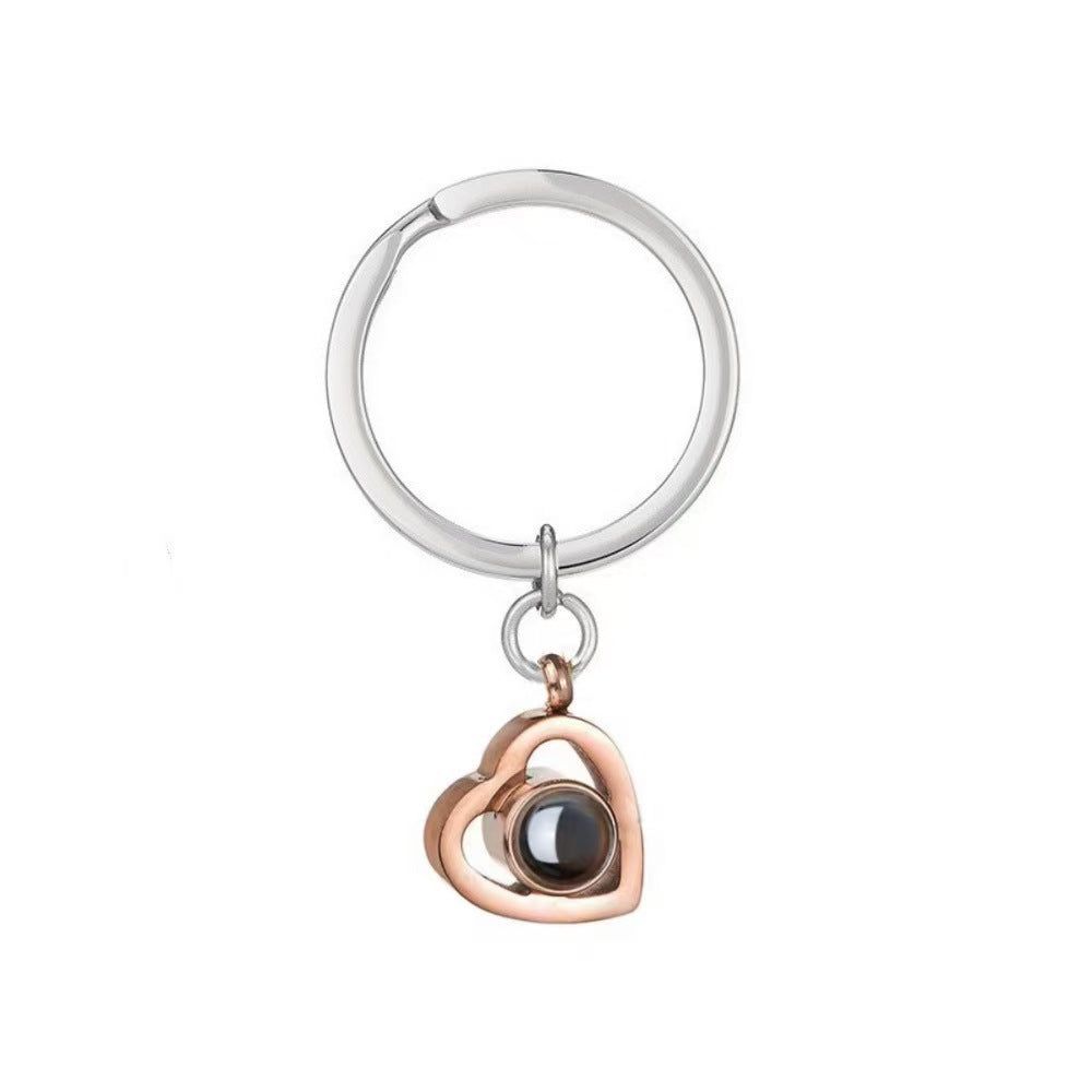 Collar de corazón con proyección de fotos