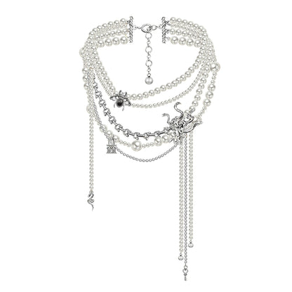 Mercedes pearl necklace
