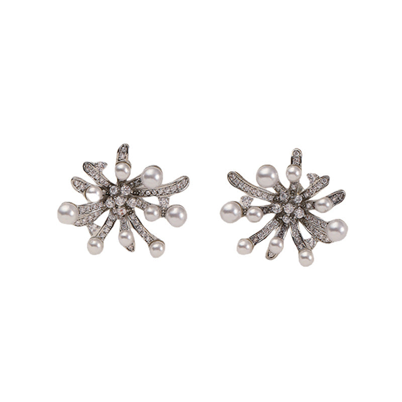 Retro fashion personality pearl snowflake earrings - jewelryweilin