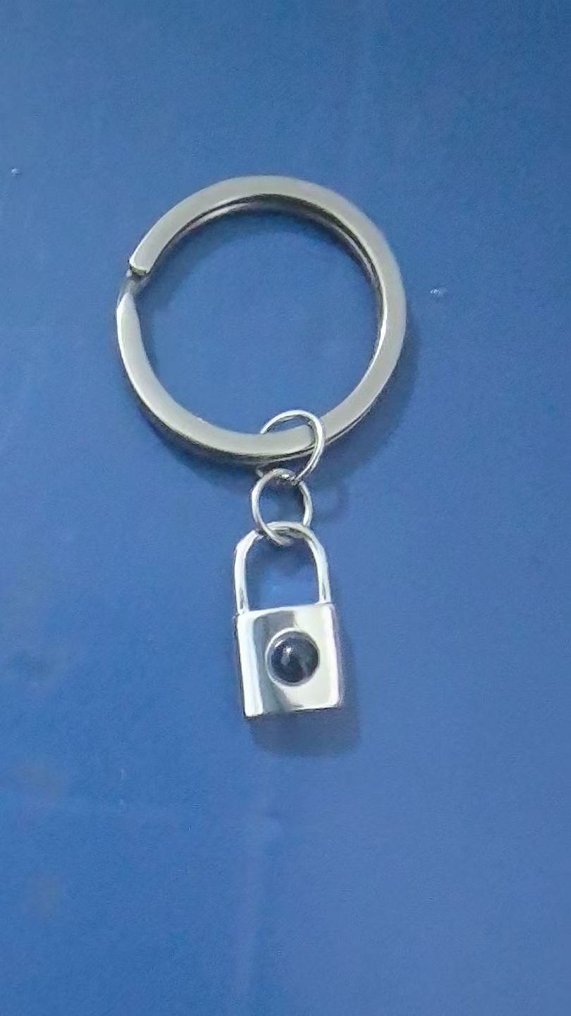 Photo projection lock necklace