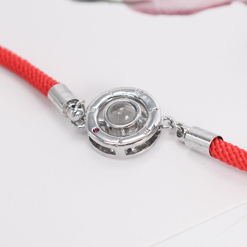 Pulsera circular trenzada con proyección de fotos