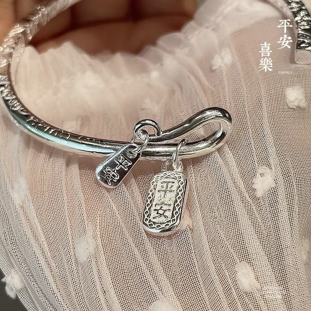 Shiny four-sided solid bracelet