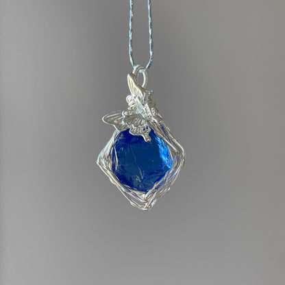 Wrapped blue protein crystal pendant necklace exquisite ornaments
