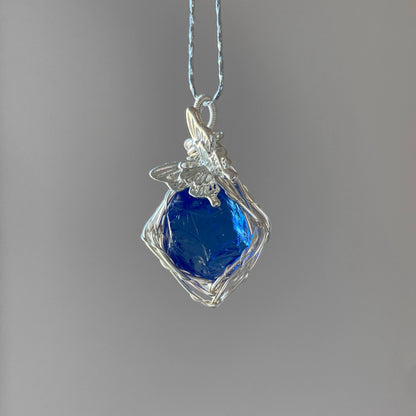 Wrapped blue protein crystal pendant necklace exquisite ornaments