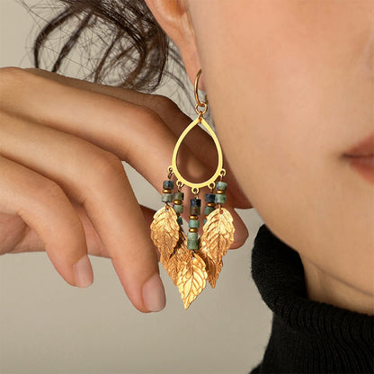 Ancient-style gold earrings