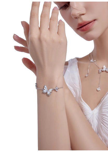 Butterfly fluttering bracelet
