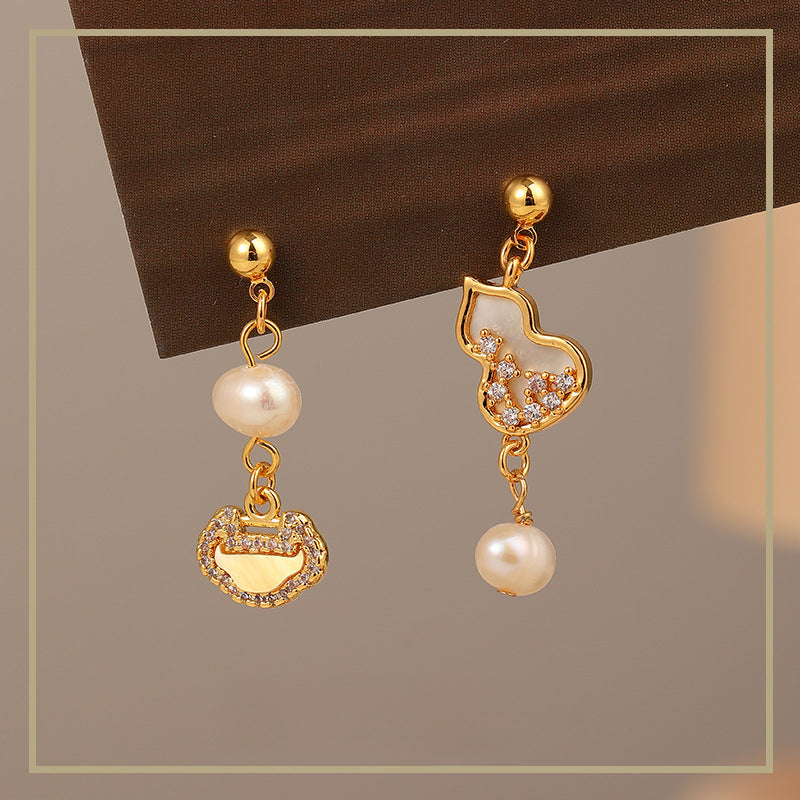 High-end simple freshwater pearl gourd zircon earrings - jewelryweilin