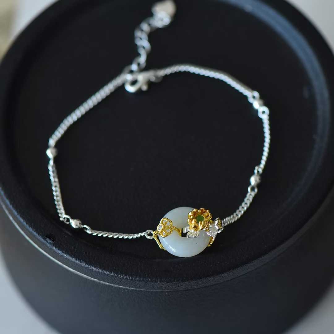 Elegant 925 silver inlaid Hetian jade set featuring September Flower God chrysanthemum design"