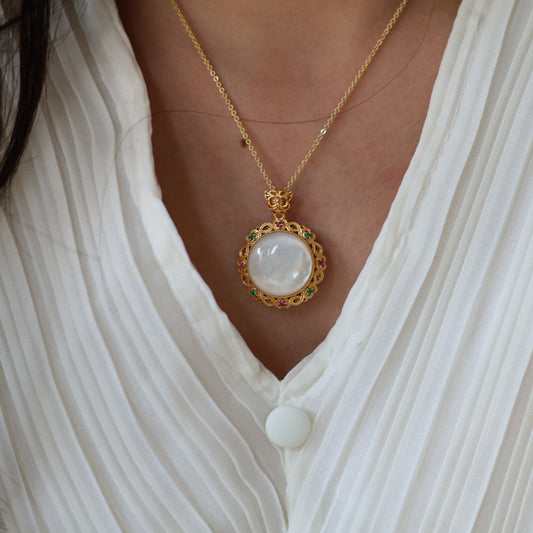 Natural White Mother of Pearl Pendant
