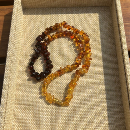 Rainbow conformal amber necklace