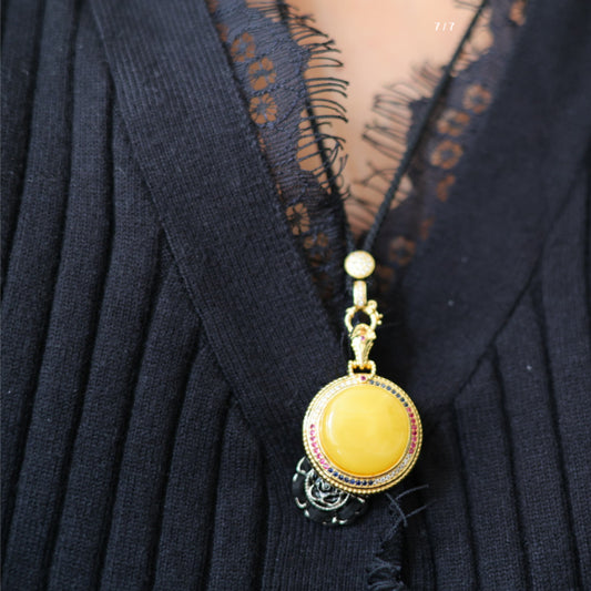 Natural Chicken Fat Yellow Beeswax Pendant