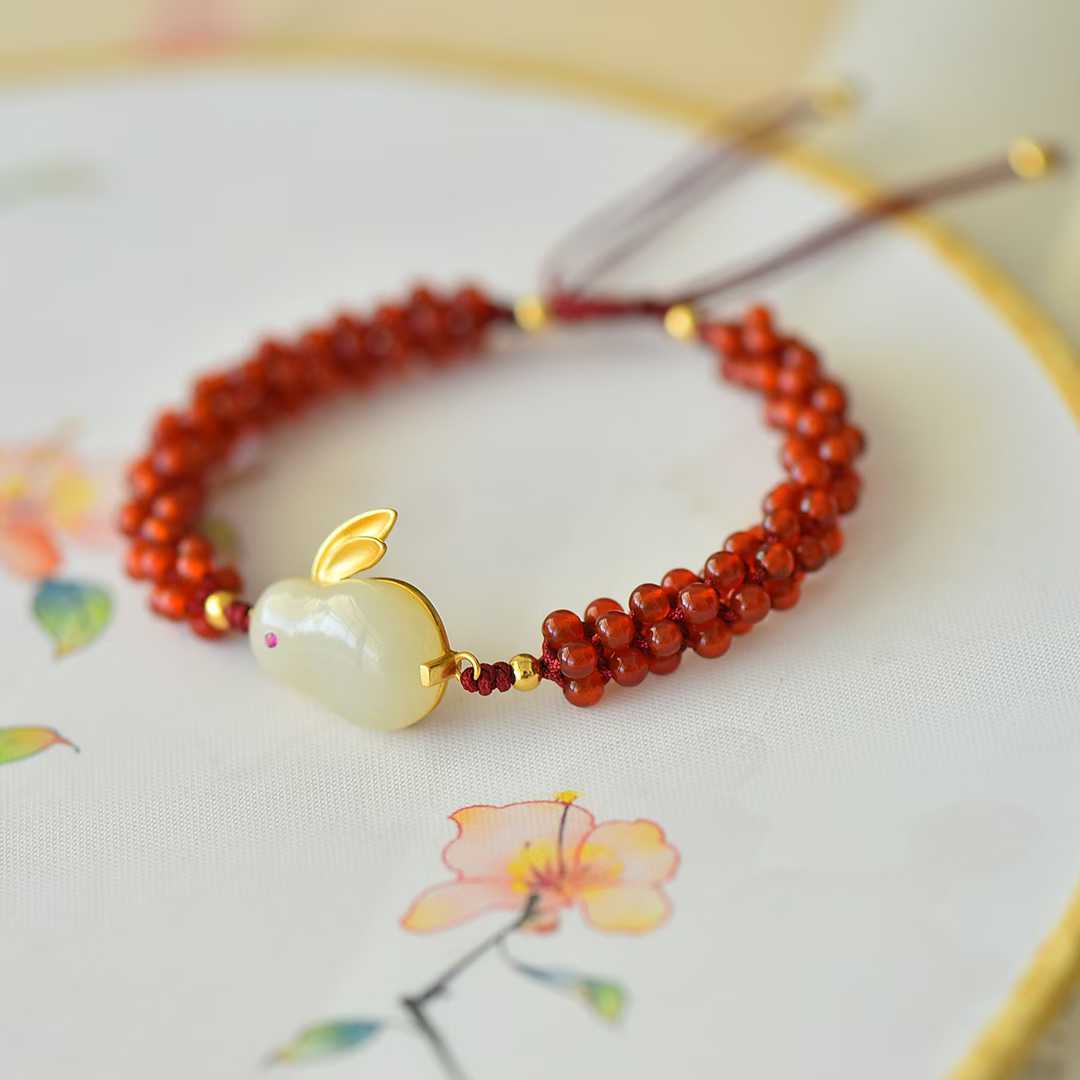 Side view of boundless fortune design Hetian nephrite plain silver bracelet
