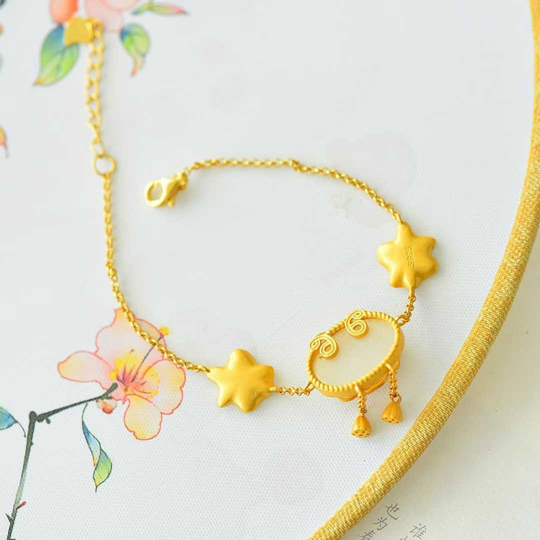 Elegant lotus fish design Hetian nephrite bracelet - 925 silver
