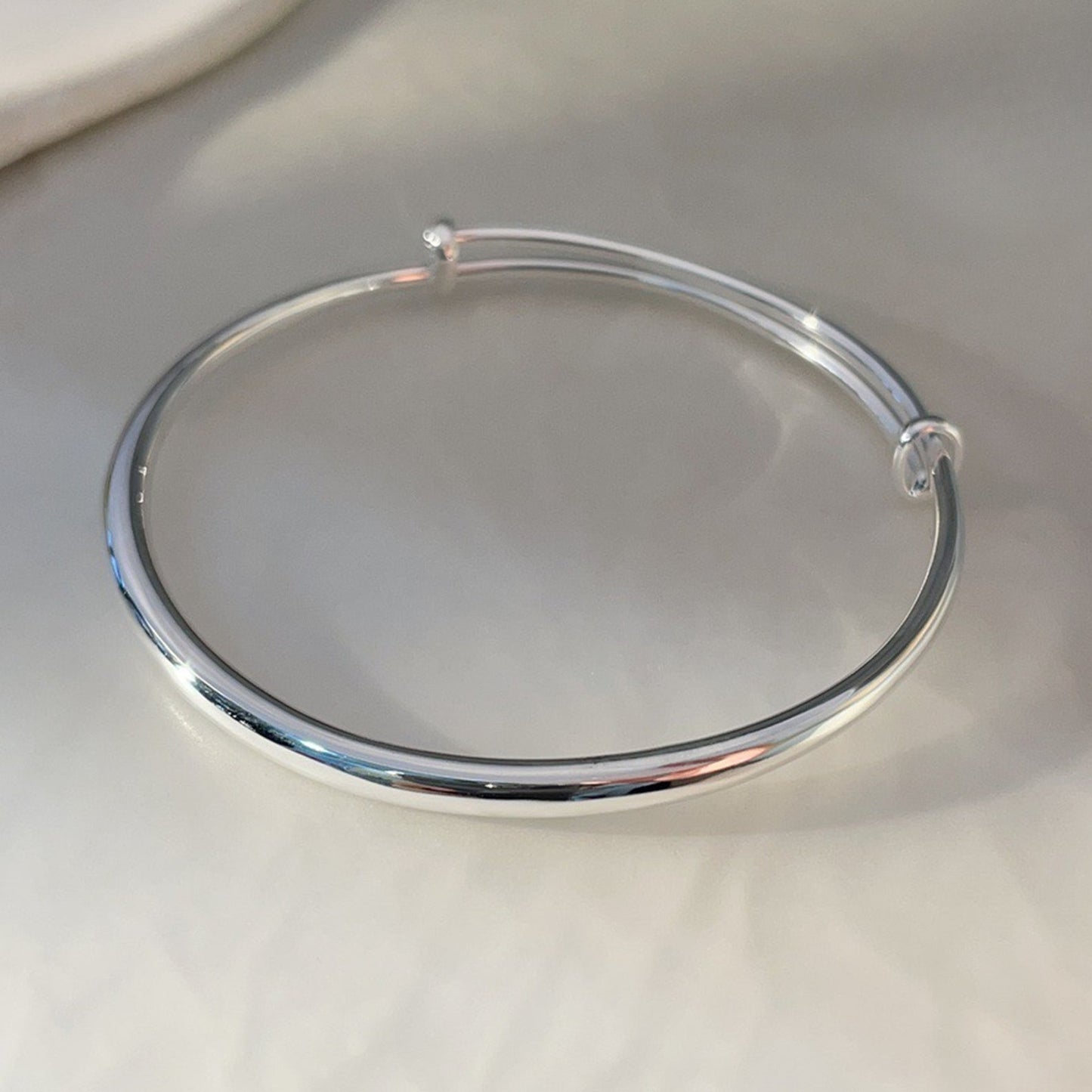 China round shiny sterling silver bracelet - jewelry - weilin.com