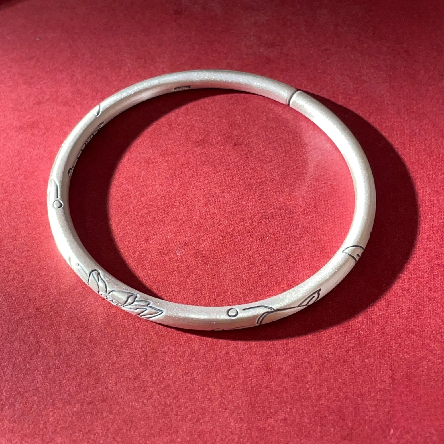 China Sterling silver round stick lotus fish open bracelet - jewelry - weilin.com