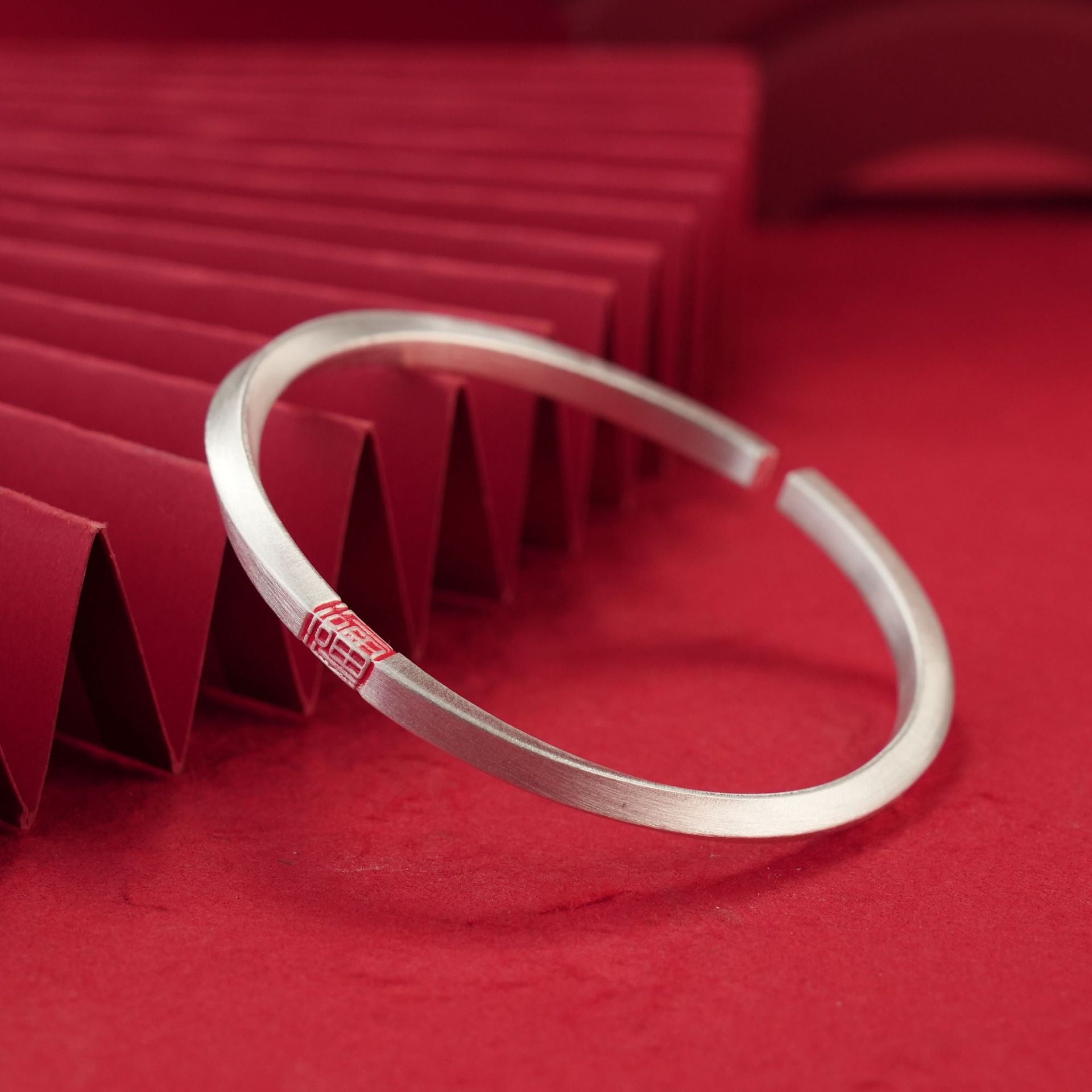 Chinese frosted square twist bracelet - jewelry - weilin.com