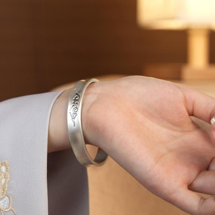 Chinese style auspicious cloud sterling silver bracelet - jewelry - weilin.com