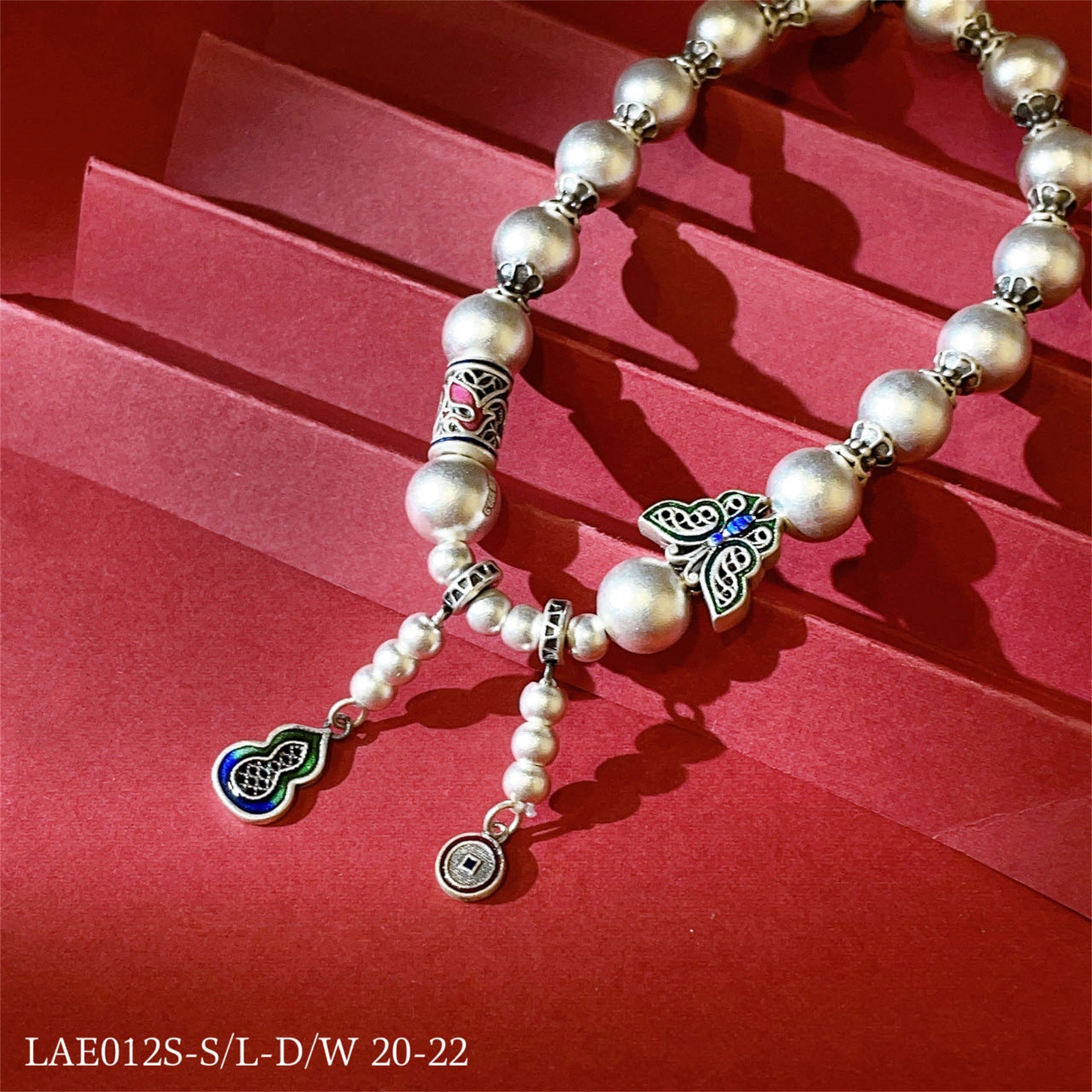 Chinese style butterfly gourd bracelet - jewelry - weilin.com