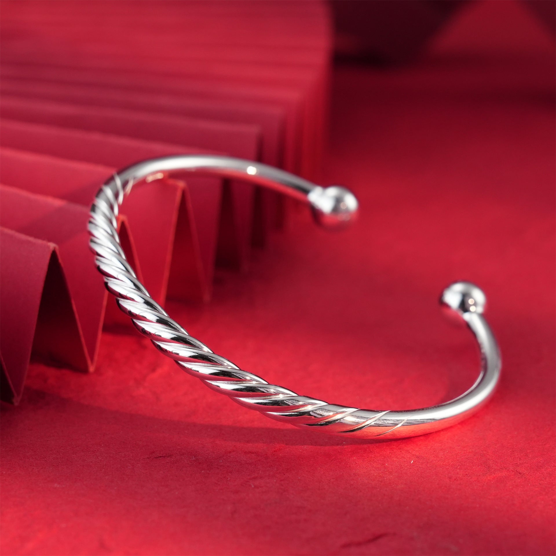 Chinese style lotus sterling silver bracelet - jewelry - weilin.com