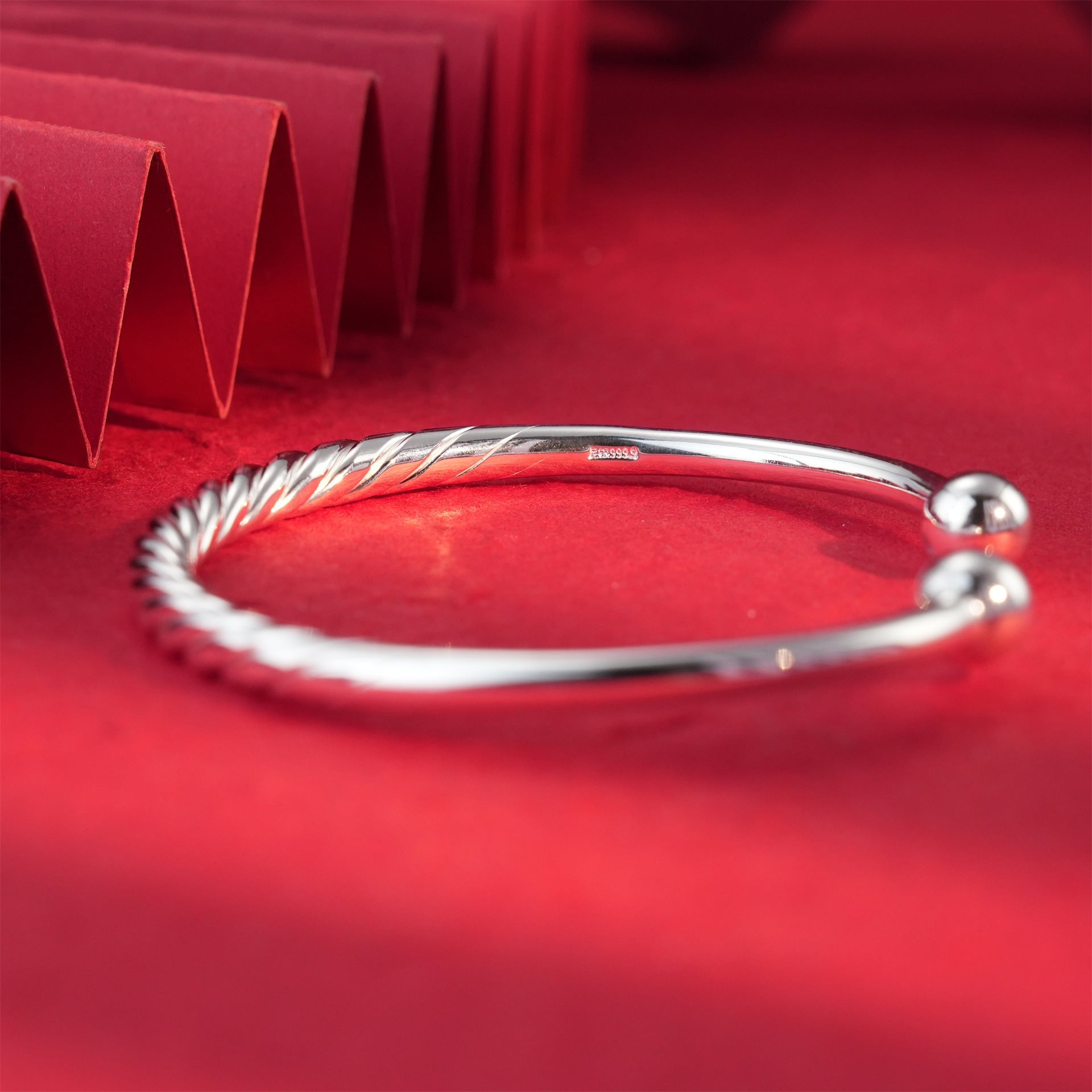 Chinese style lotus sterling silver bracelet - jewelry - weilin.com