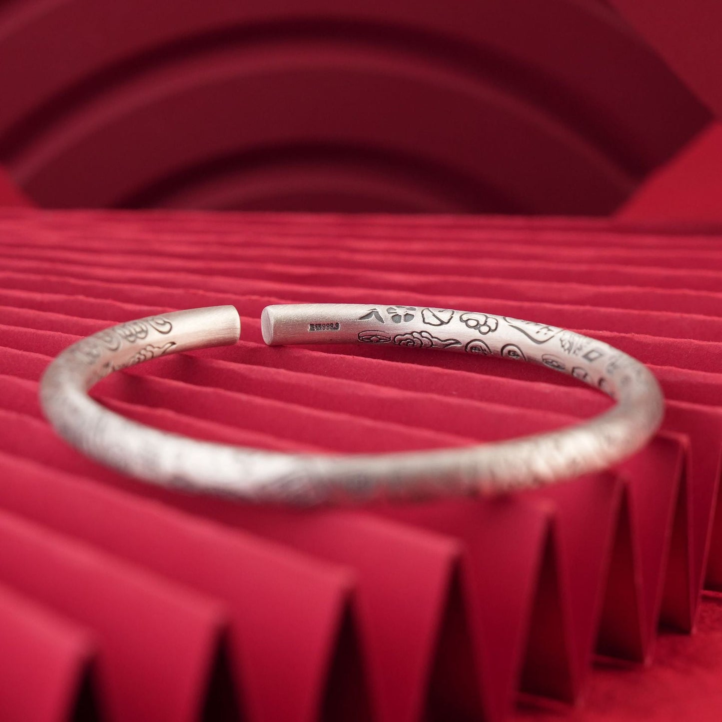 Chinese style lucky cat round stick sterling silver bracelet - jewelry - weilin.com