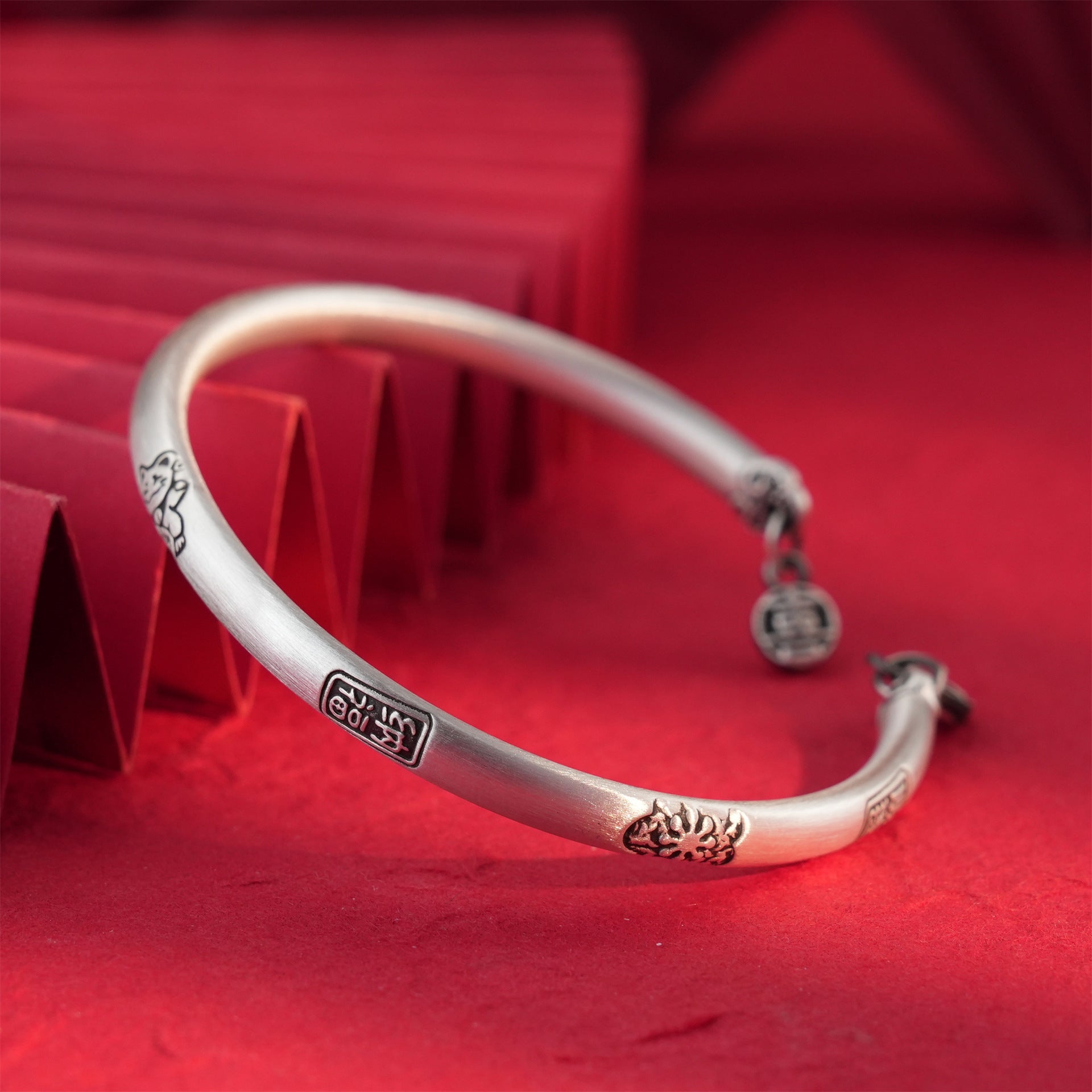 Chinese style lucky cat sterling silver bracelet - jewelry - weilin.com