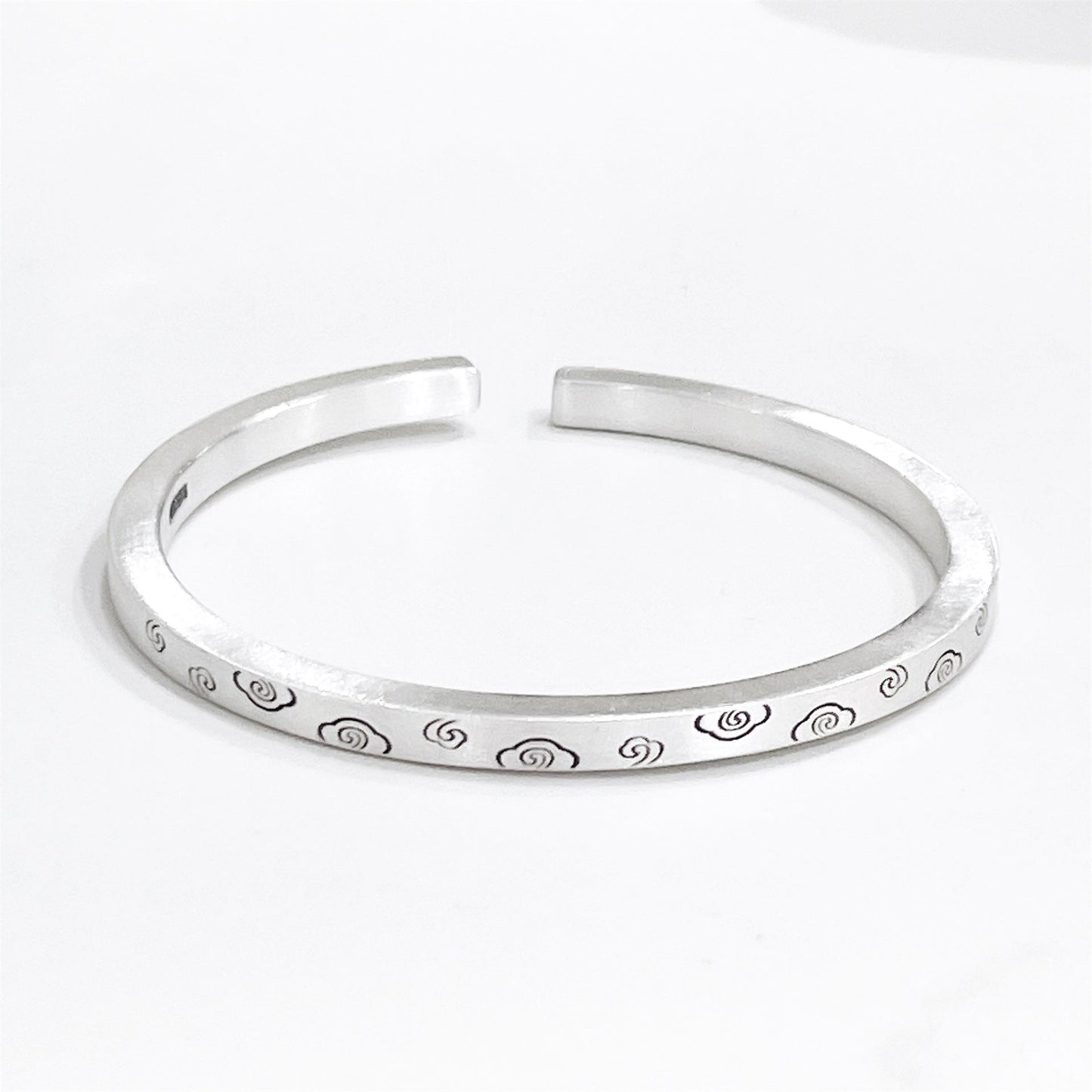 Chinese style pattern sterling silver bracelet - jewelry - weilin.com
