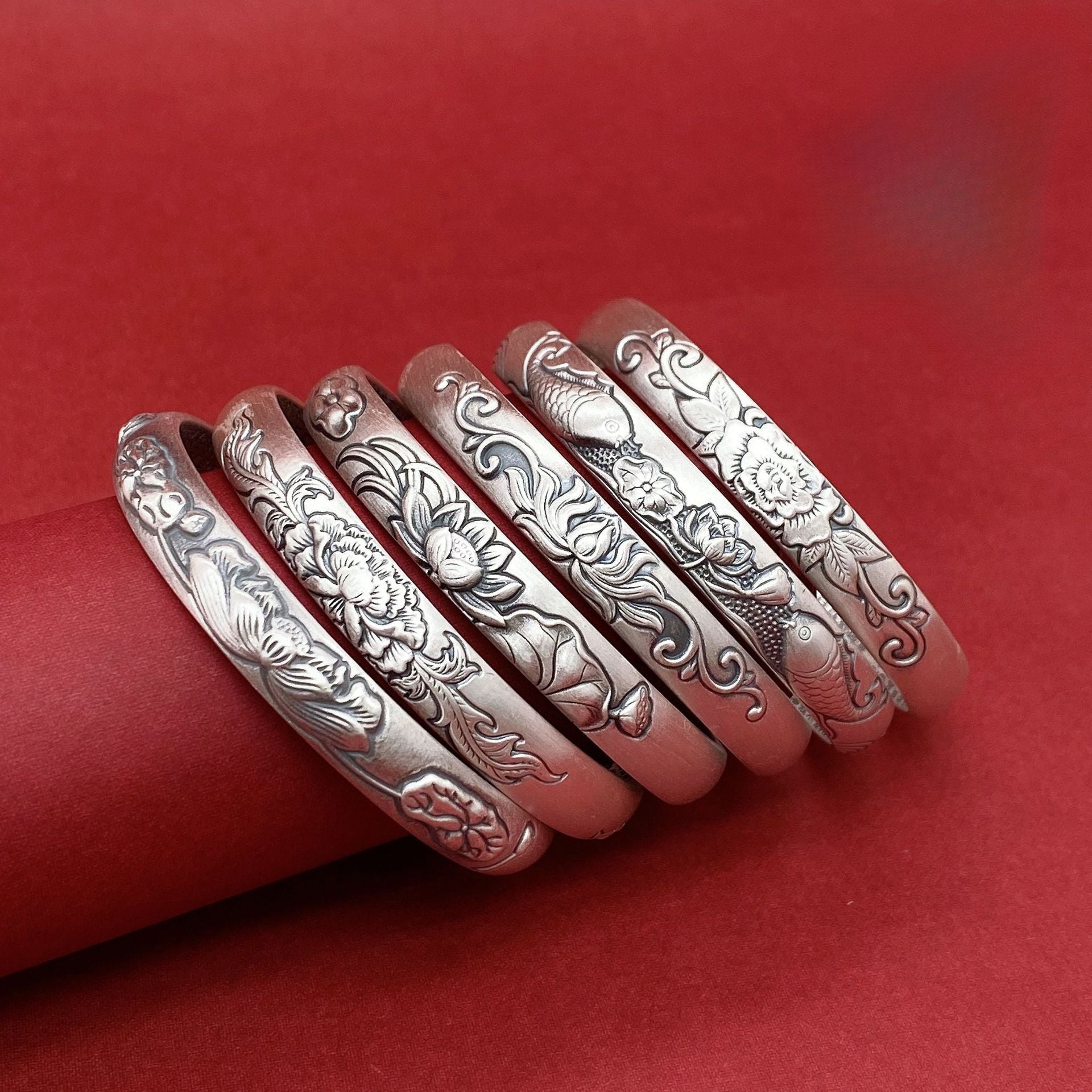 Chinese style relief Pisces sterling silver bracelet - jewelry - weilin.com