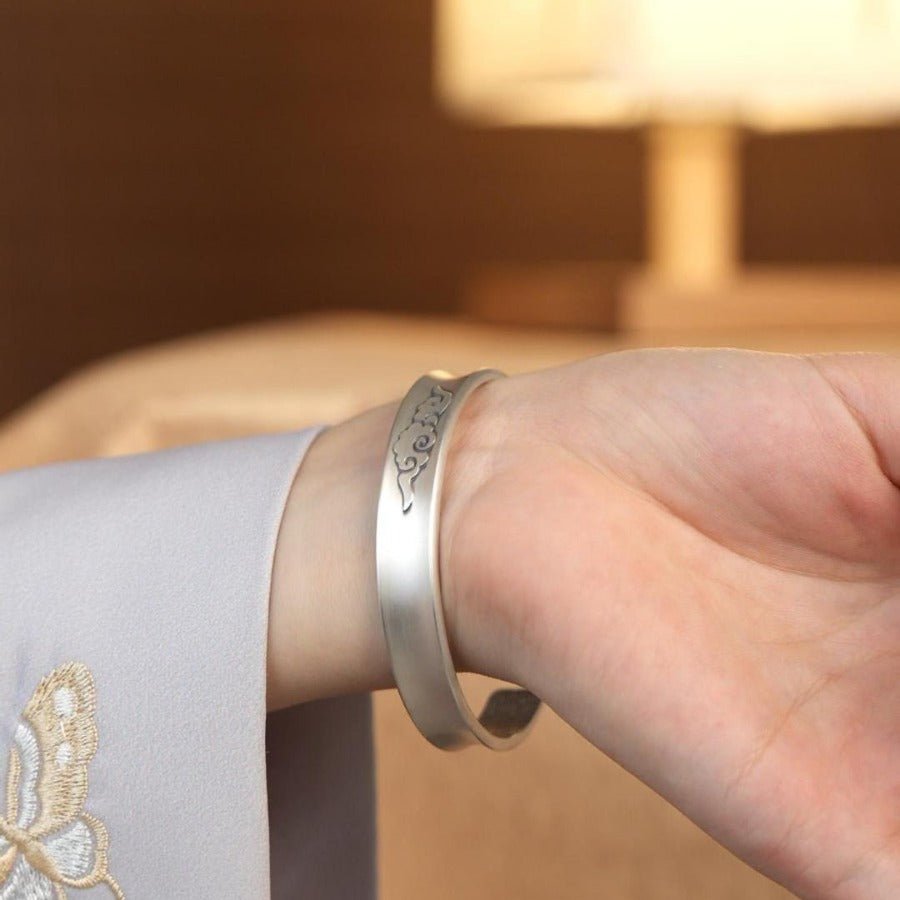 Chinese style retro auspicious cloud sterling silver bracelet - jewelry - weilin.com